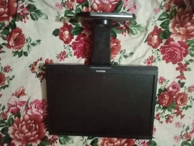 Phillips LCD with resolution of 1400 by 900