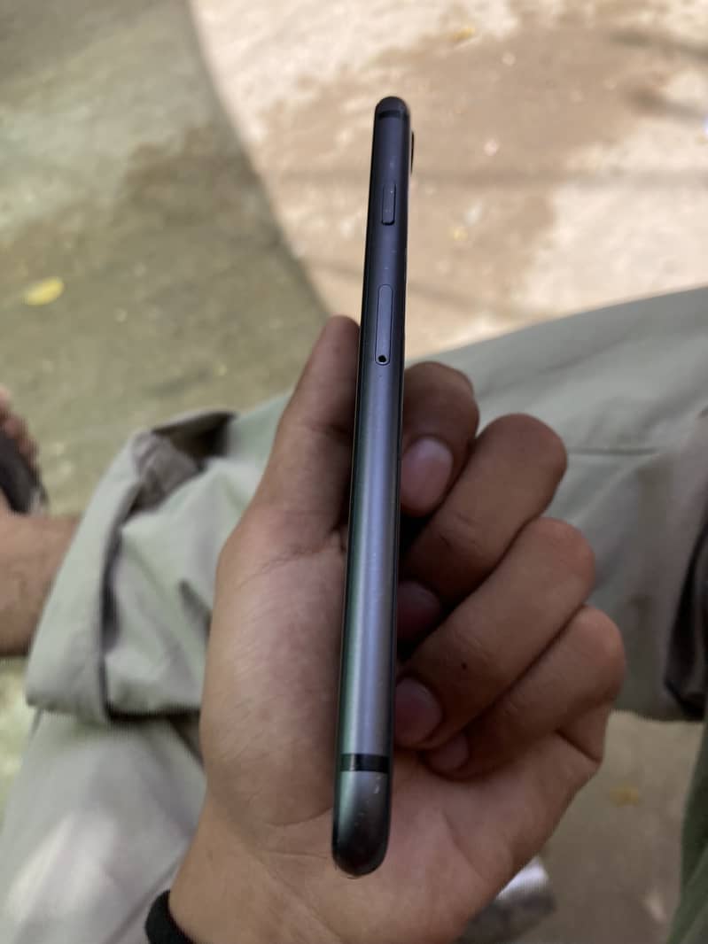 iPhone 8 5
