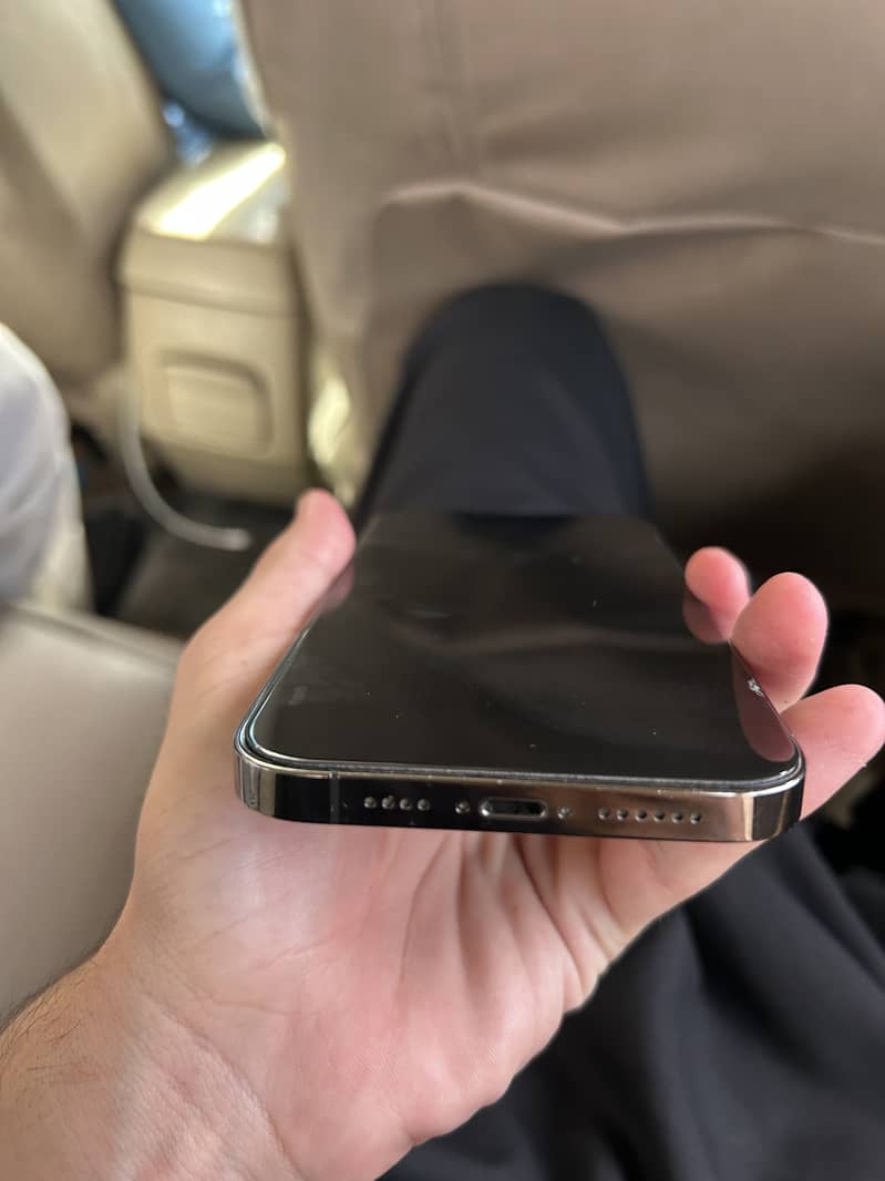 Iphone 13 pro max 5