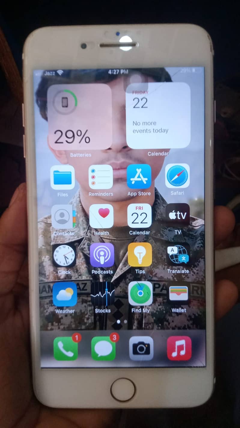 Apple iPhone 7 Plus 0