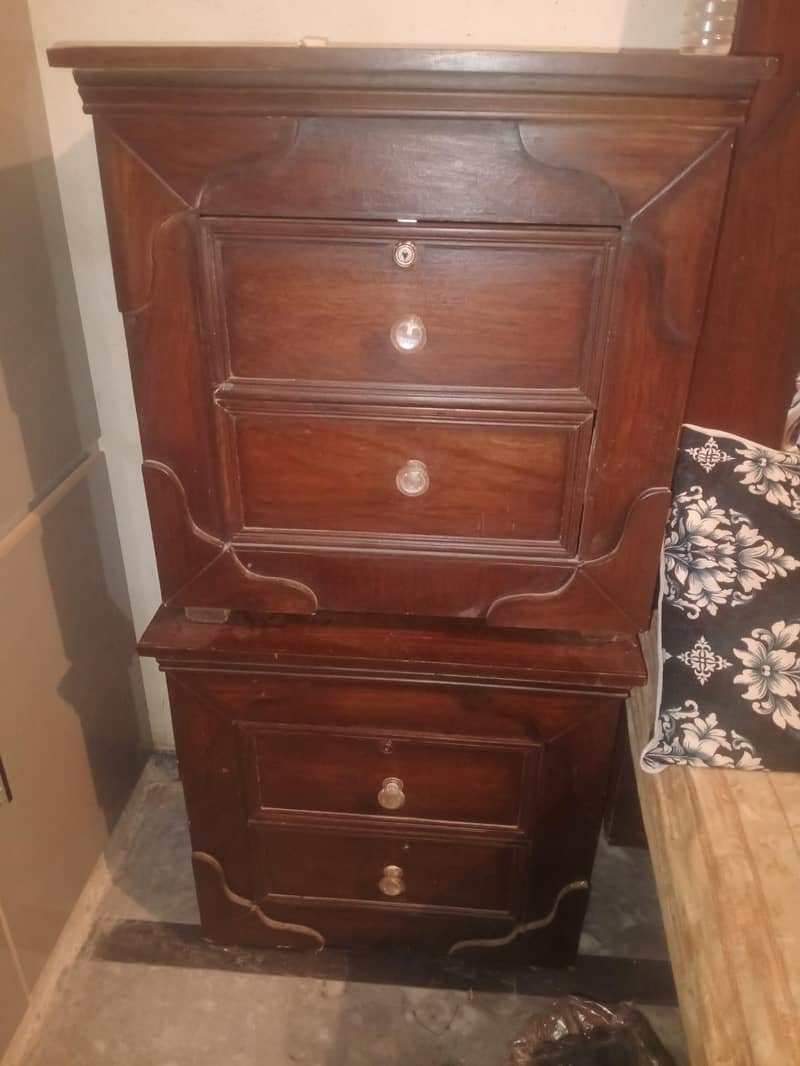 side tables 0