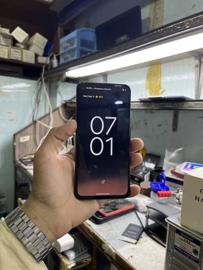 Google pixel 4a 5g .