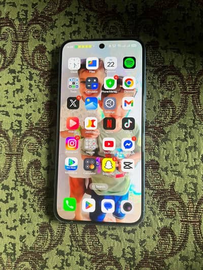 Oppo A6PRO argent sale  Lana Wala rapta kara