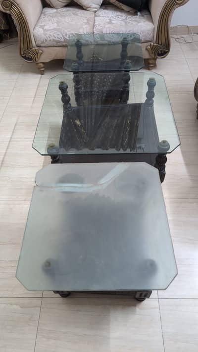 Center table with 2 side tables