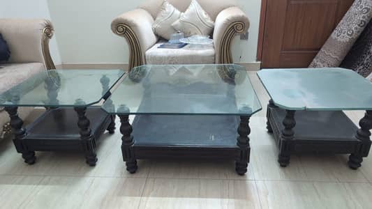 Center table with 2 side tables