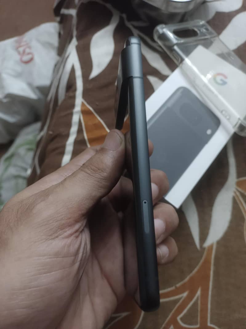 Google pixel 8 1