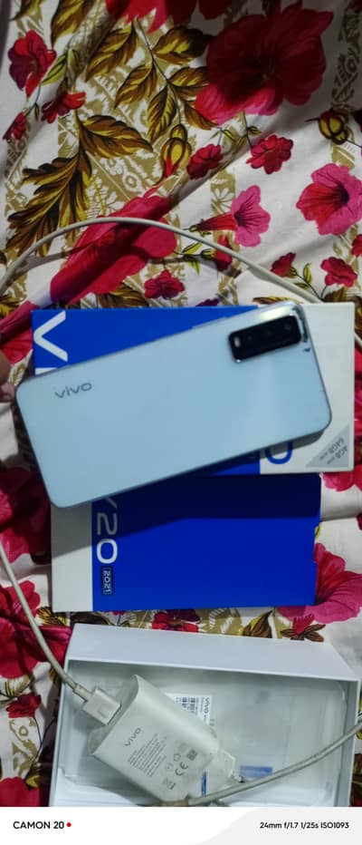 vivo y20 10/9 complite box he  4/64
