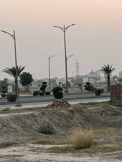 5 Marla Residential plot for Sale In New Lahore city ph3