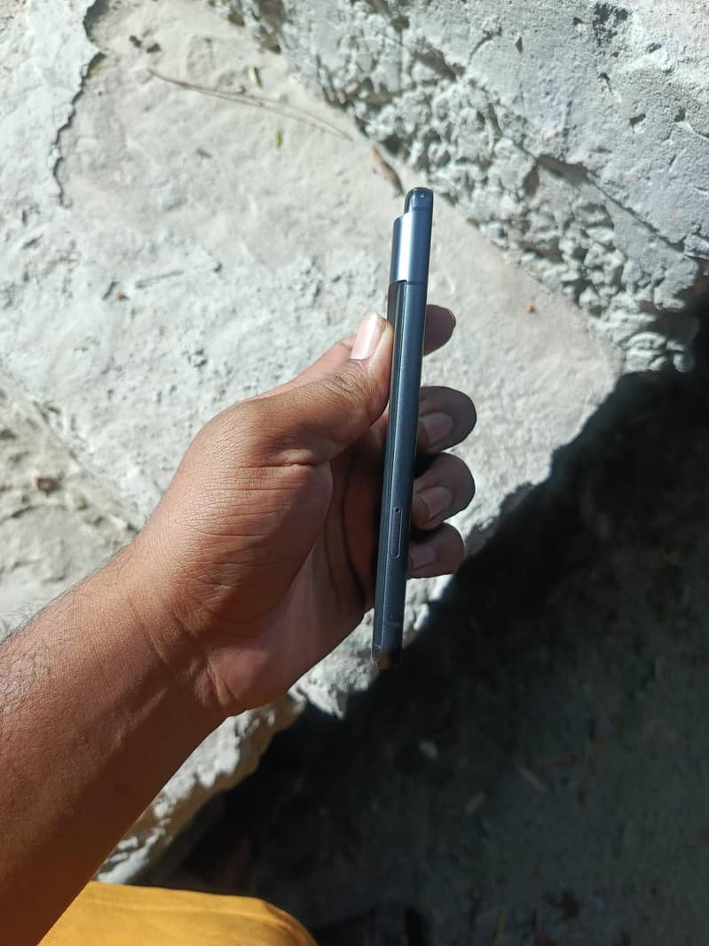google pixel 8 4