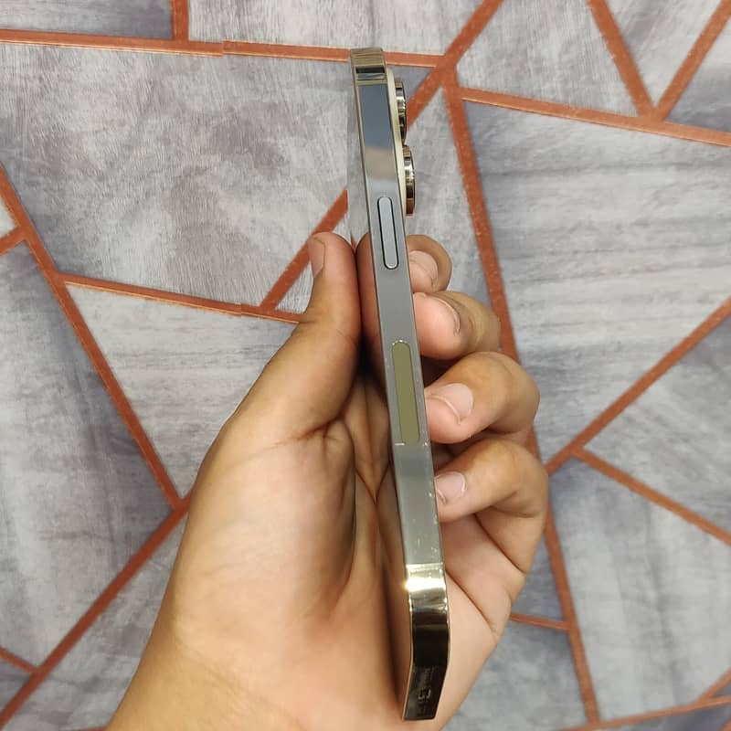 iphone 14 pro 3