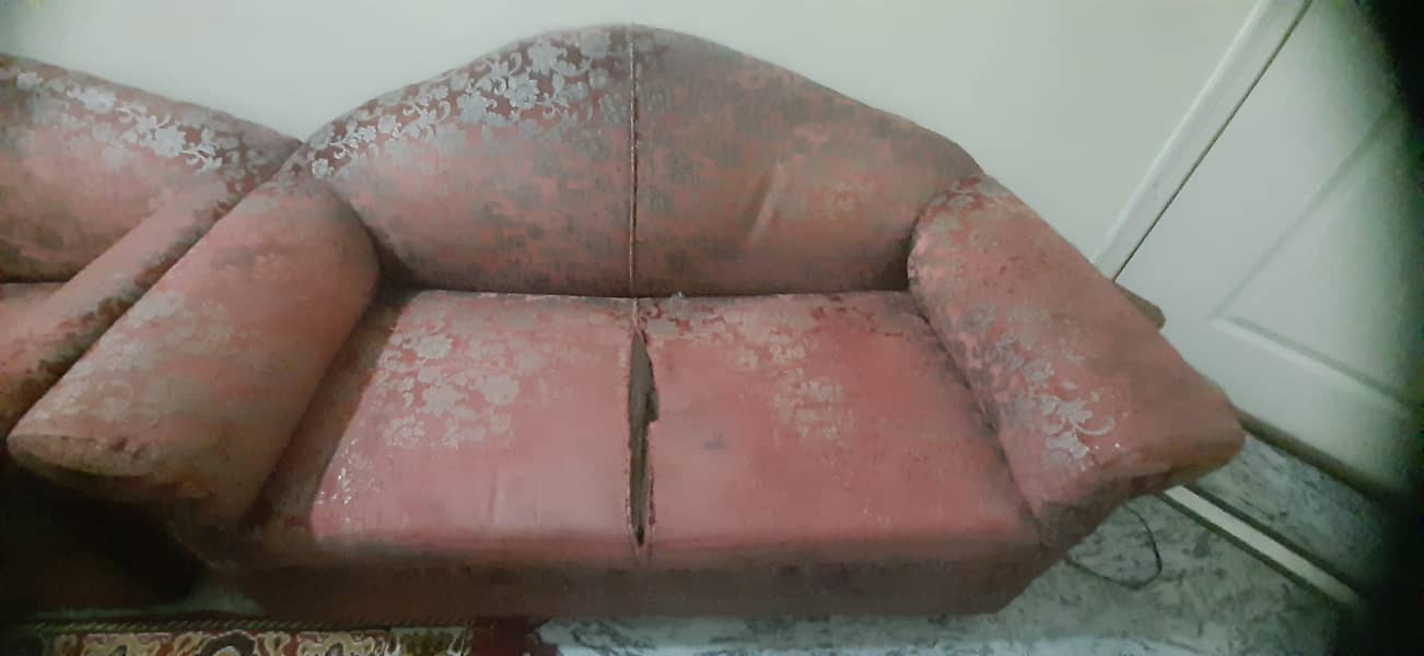 used sofa set 0