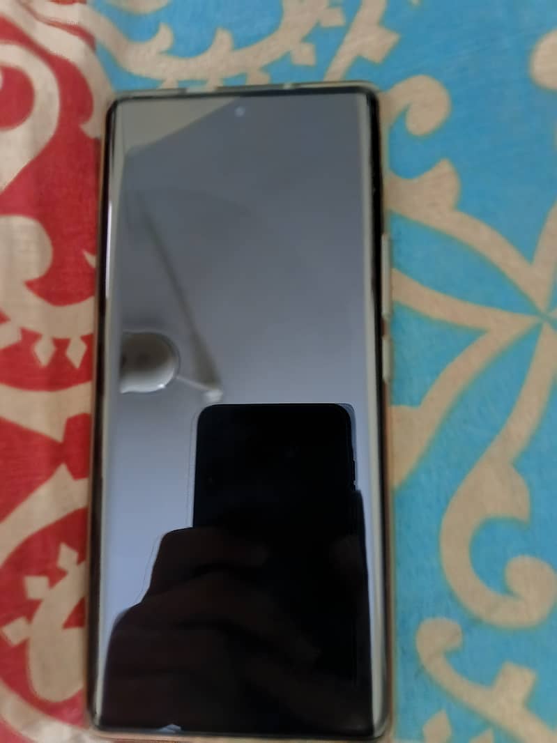 Tecno CAMON 30S 1