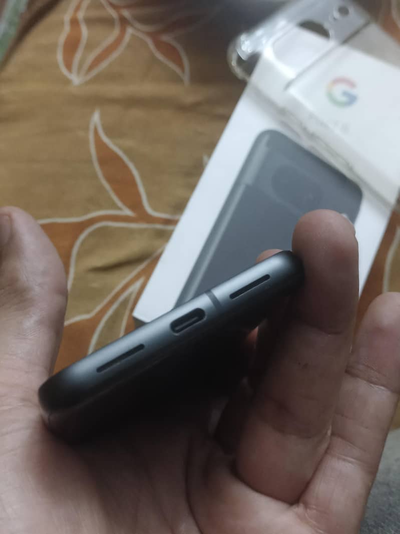 Google pixel 8 2