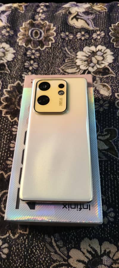 Infinix zero 30 16/256