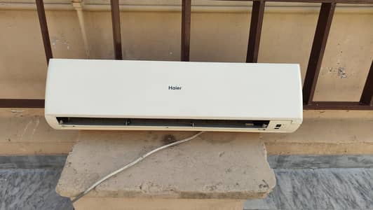 HAIER AIR CONDITIONER MODEL HSU-18LEK03-X