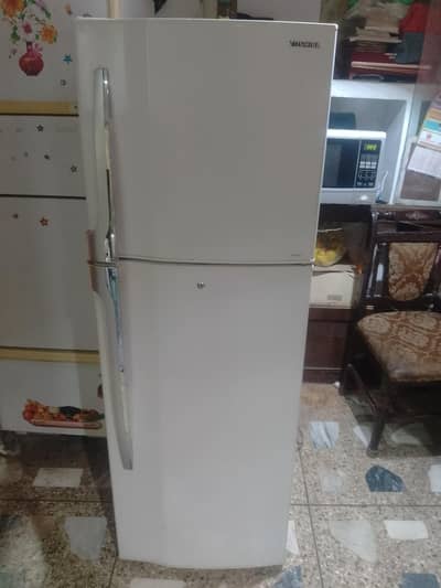 Toshiba Refrigerator, For Sale in good condition, running condition