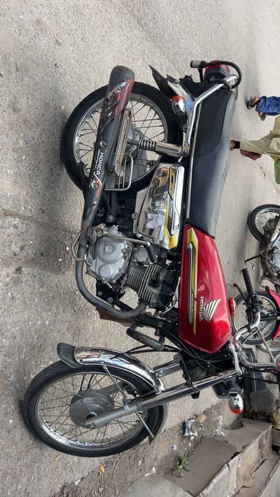 Honda 125 self start