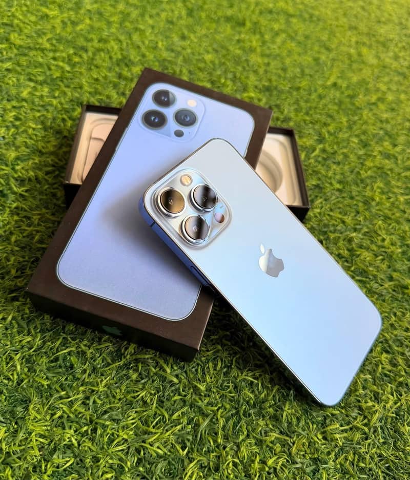 IPhone 13 pro max 1