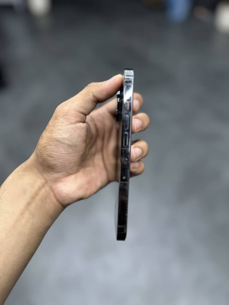 IPHONE 13 PRO 2