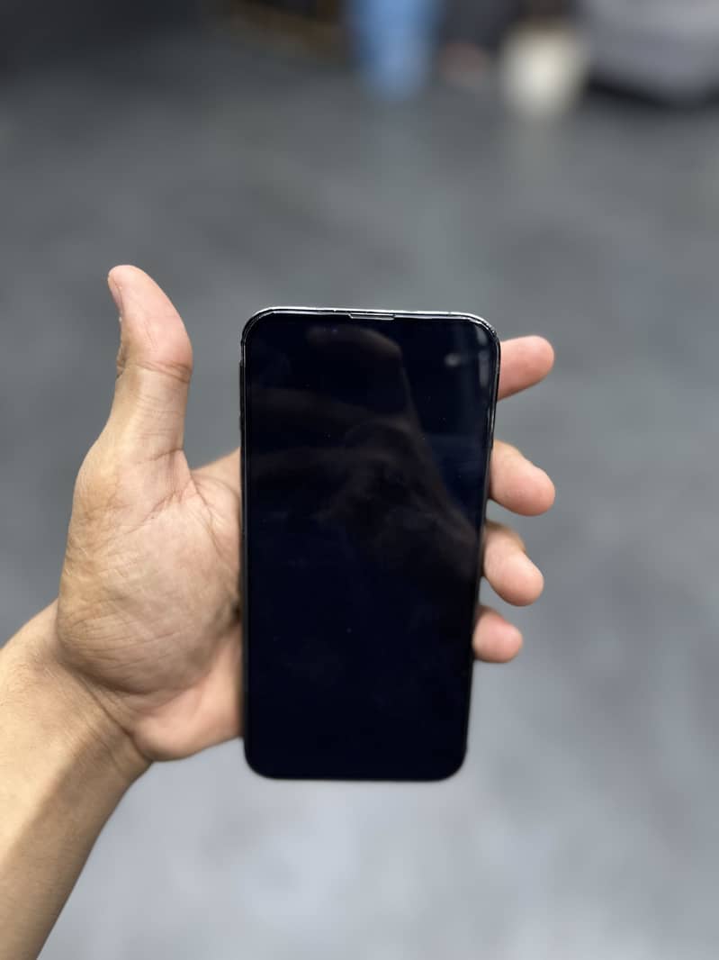 IPHONE 13 PRO 1