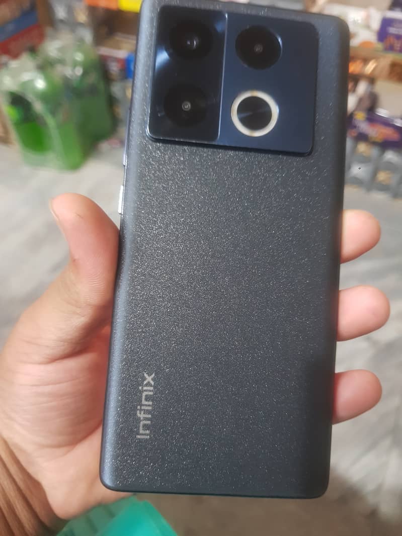 Infinix Note 40 Pro 0