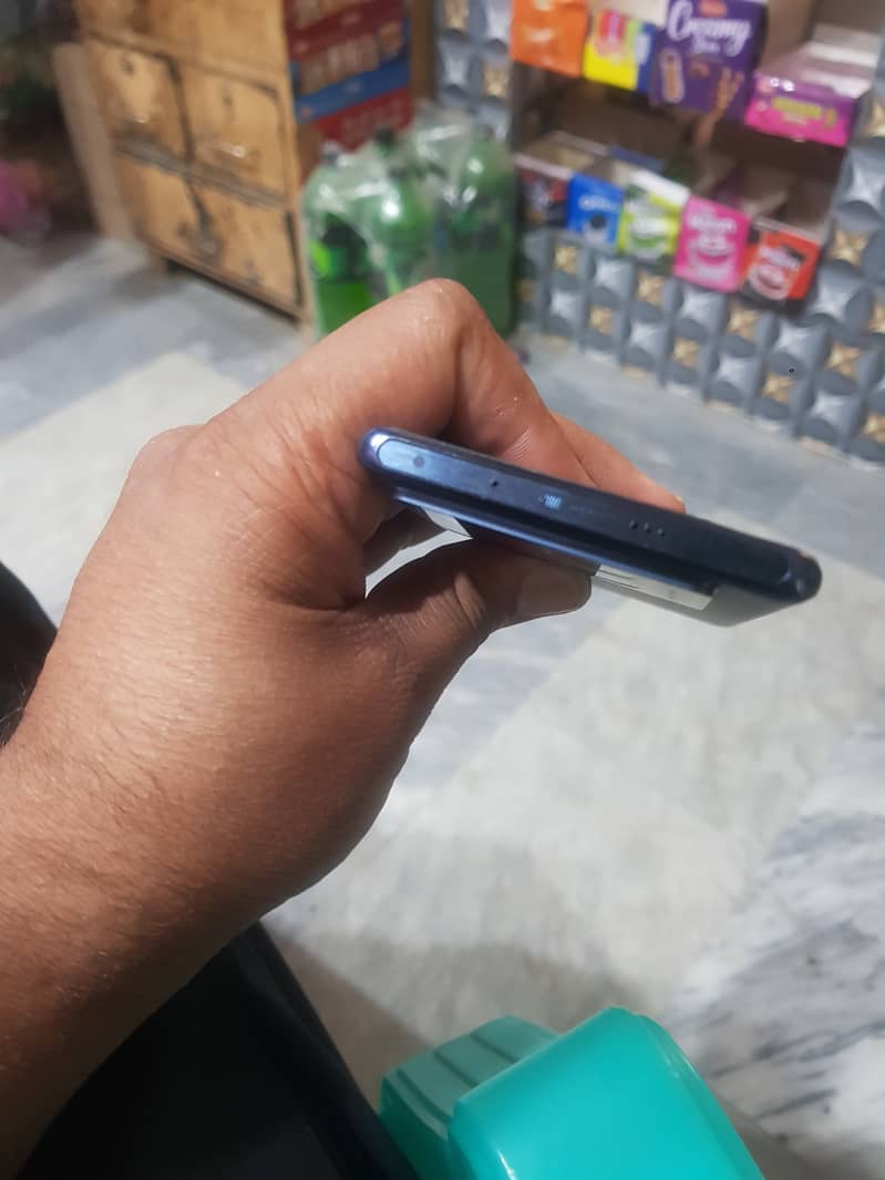 Infinix Note 40 Pro 4