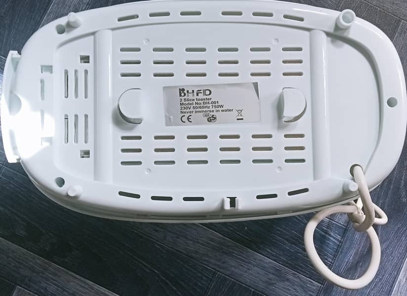 TOASTER 9