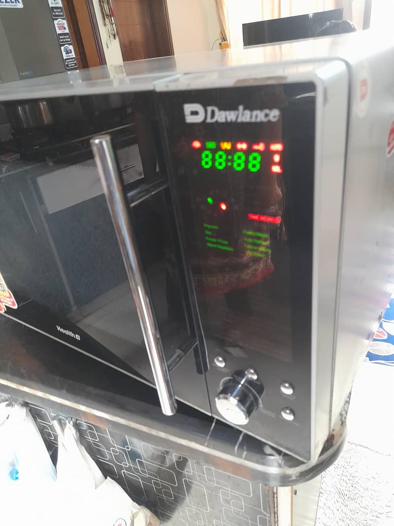 Dawlance microwave oven 1