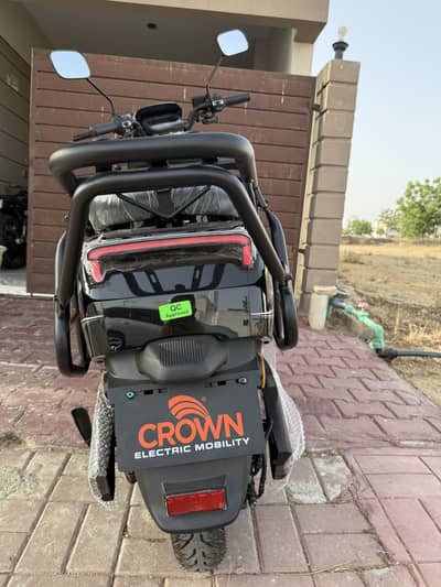 Crown Flash Pro Special Edition Lithium Phosphate 73.6V and 60A,