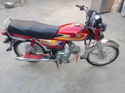 Honda CD 70 red 2025 model