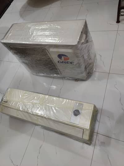 GREE 1.5 TON AIR CONDITIONER EXCELLENT CONDITION