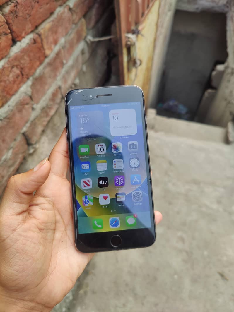 Iphone 8 plus Pta 4
