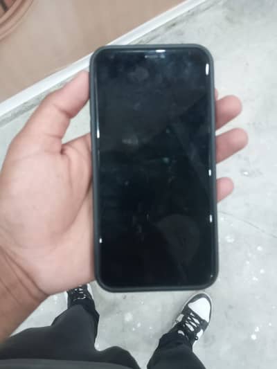 Iphone 11 pro max back breack