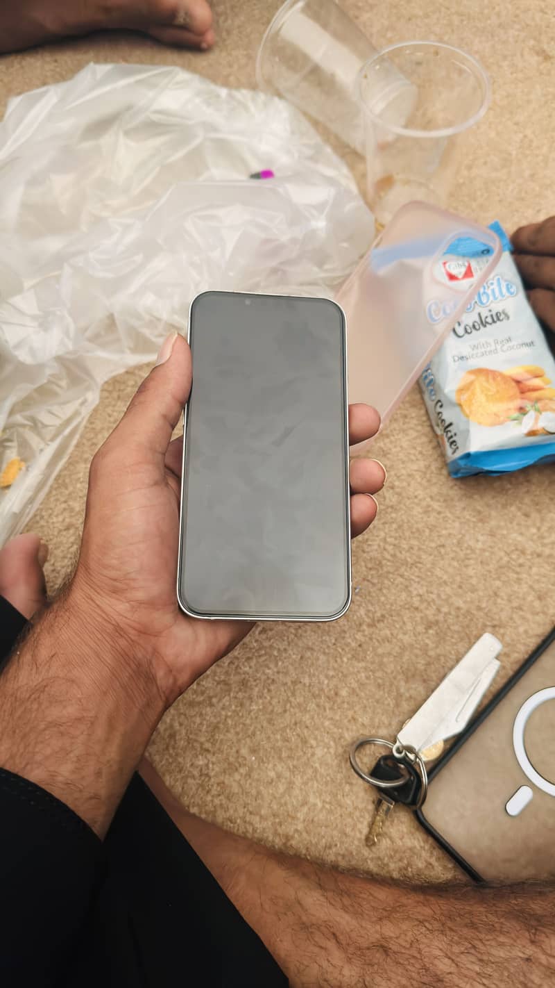 Iphone 13 4