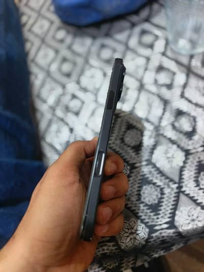 iphone 16 pro max jv Canada model  physical + esim