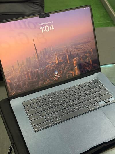 MacBook Air 15 inch M3 16 gb 512 gb