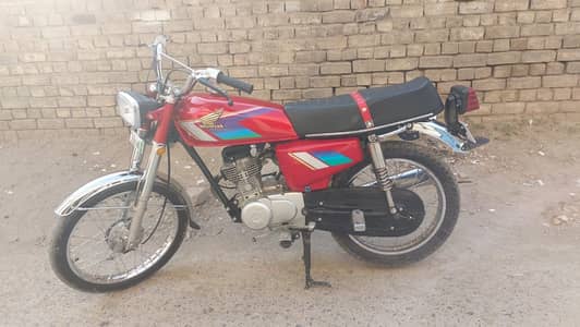 Honda 125 1992 model WhatsApp nambar 0314 584 2954