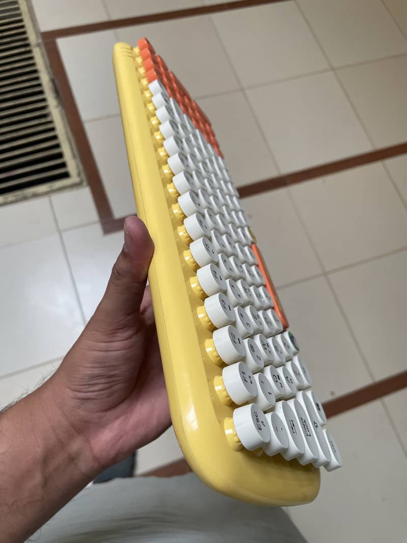 (Royche) Wireless Keyboard 1