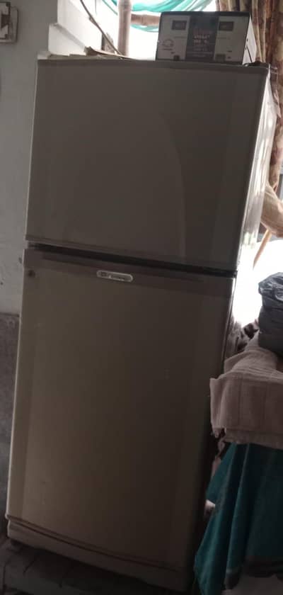 Dawlance medium size refrigerator