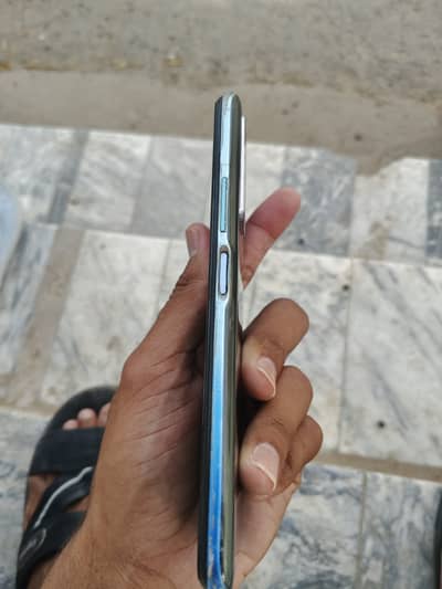 Vivo Y51s