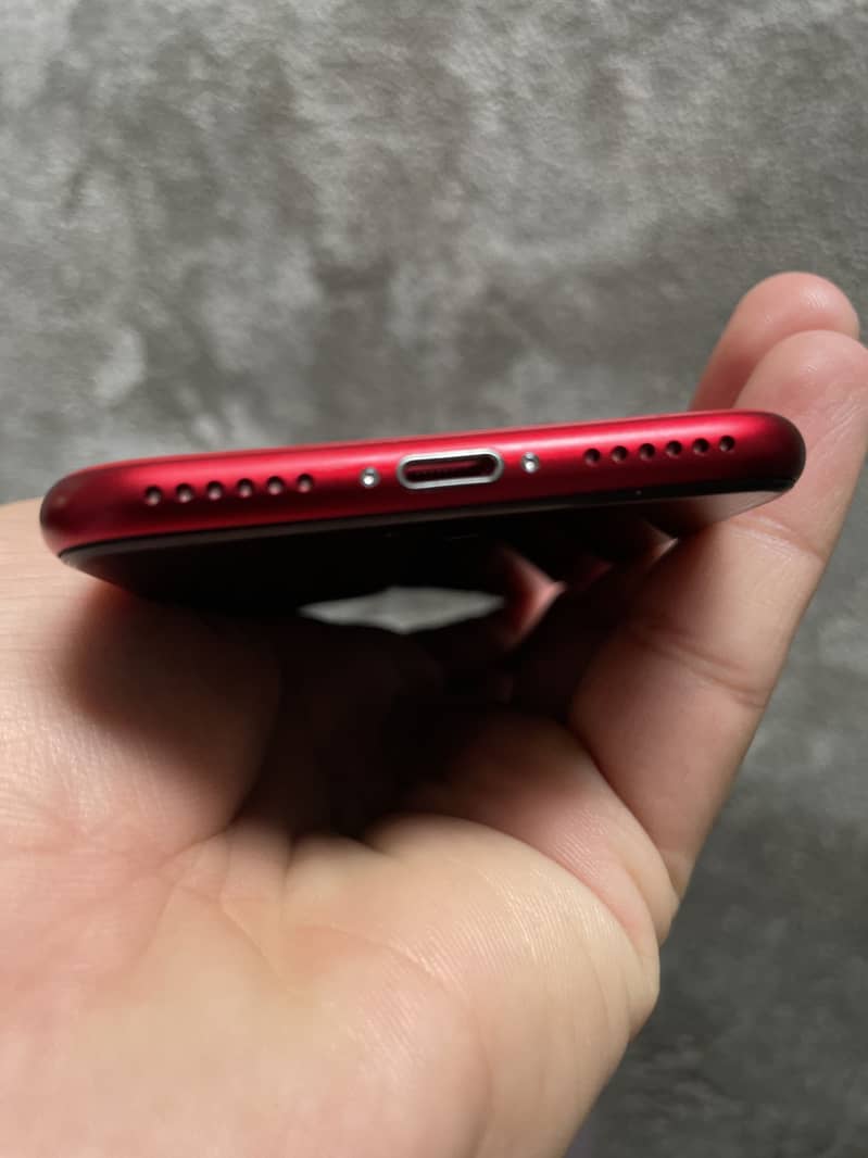 Apple iPhone SE 7