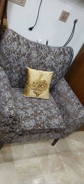 2 Sofas with table 3