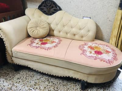 Dewan Sofa
