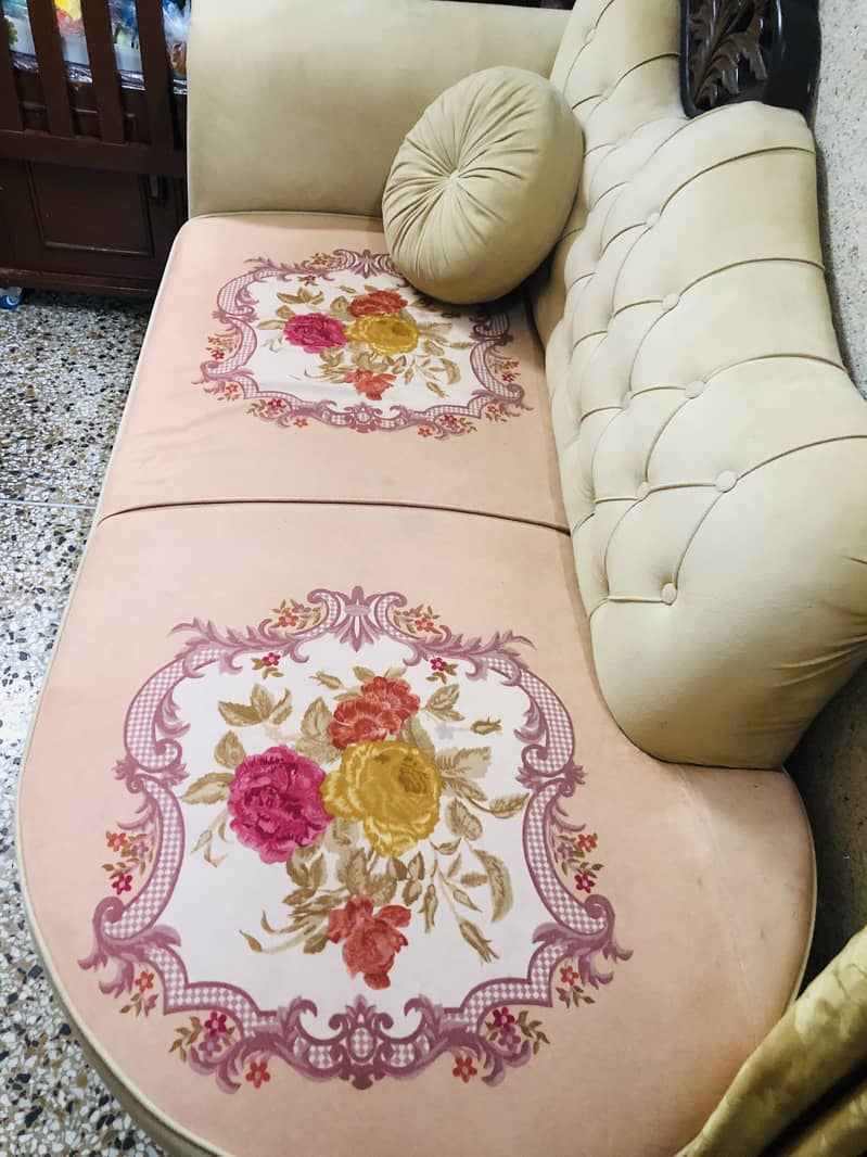 Dewan Sofa 3