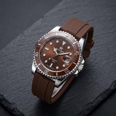 luxury sports wristwatch stylish & durable silicone step everyday wear