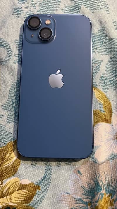 Apple iPhone 13