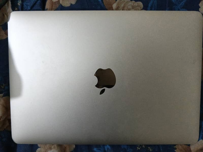 MacBook pro 0