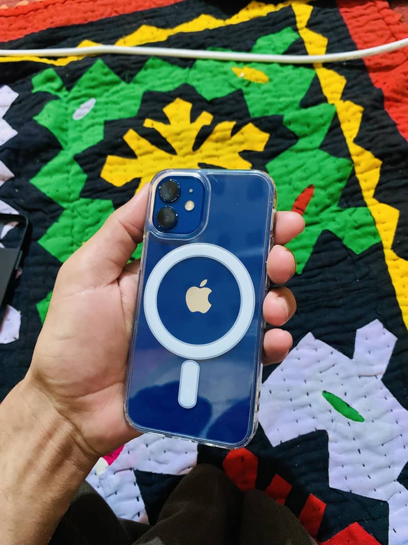Iphone 12 mini 4
