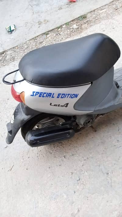 Suzuki 49cc v powerful scooty
