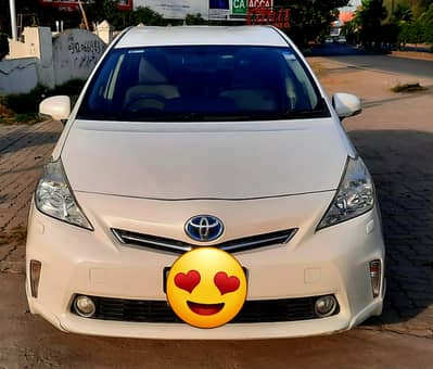 PRIUS ALPHA 7 SEATER PEARL  WHITE  TOTAL GENUINE